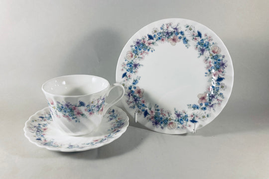 Wedgwood - Angela - Fluted Edge