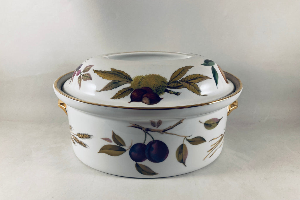 Royal sales worcester dishes