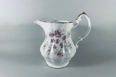 Paragon - Victoriana Rose - Jug - 1pt - The China Village