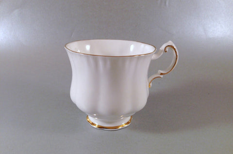 Royal Standard - 1047 - Teacup - 3 3/8 x 3" - The China Village