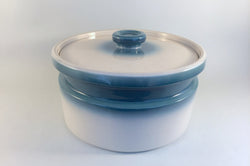 Wedgwood - Blue Pacific - Old Style - Casserole Dish - 4pt (Round) - The China Village
