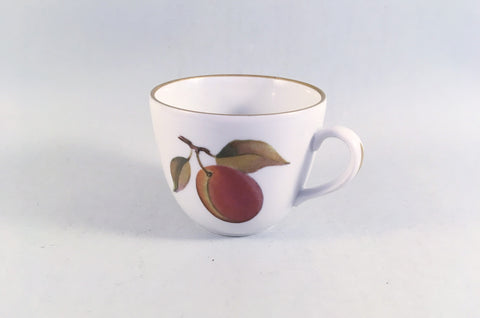 Royal Worcester - Evesham - Gold Edge - Coffee Cup - 2 3/4 x 2 1/4" (Red Plum & Blackberries) - The China Village