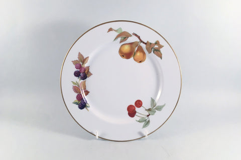 Royal Worcester - Evesham - Gold Edge - Starter Plate - 8 1/4" - The China Village