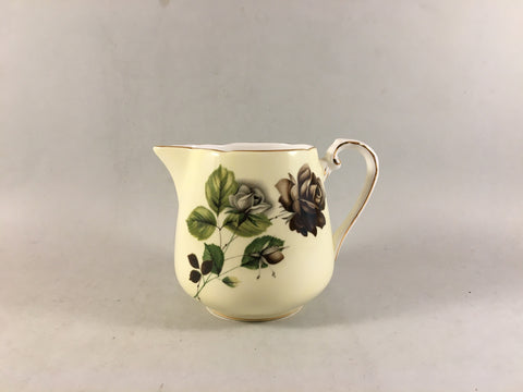 Royal Grafton - Florida - Milk Jug - 1/2pt - The China Village