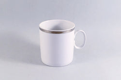 Thomas - Medaillon - Thick Silver Band - Teacup - 2 3/4 x 3" - The China Village
