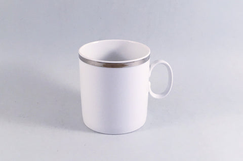 Thomas - Medaillon - Thick Silver Band - Teacup - 2 3/4 x 3" - The China Village