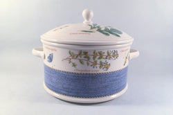 Wedgwood - Sarah's Garden - Casserole Dish - 3pt - The China Village