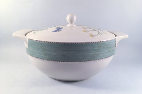 Wedgwood - Sarah's Garden - Casserole Dish - 6pt - The China Village