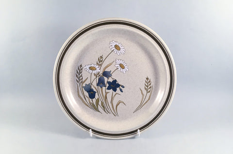 Royal Doulton - Hill Top - Starter Plate - 8 5/8" - The China Village