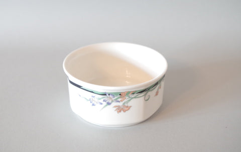 Royal Doulton - Juno - Sugar Bowl - 4 1/2" - The China Village