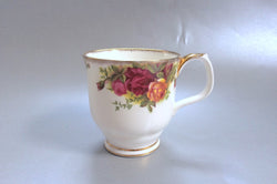 Royal Albert - Old Country Roses - Mug - 3 3/8" x 3 3/8" (Smooth rim) - The China Village