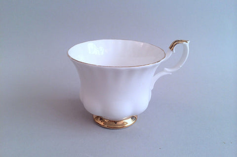 Royal Albert - Val D'or - Teacup - 3 1/2" x 2 3/4" - The China Village